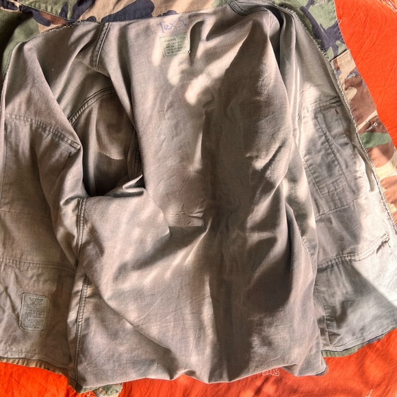 Custom made patched military jacket size, large one of a kind - Picture 3 of 9
